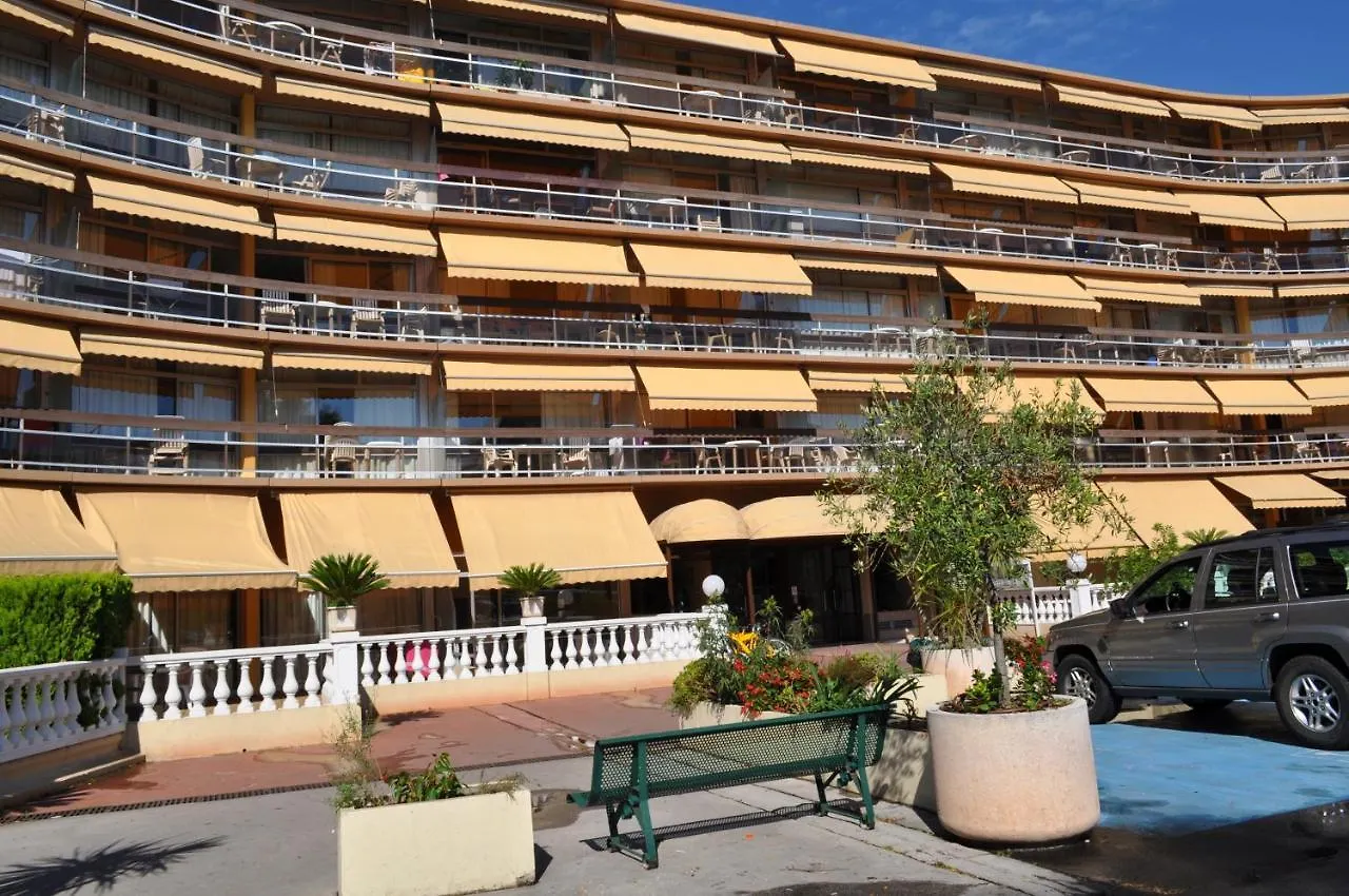 Inter-Residences Heliotel Marine Saint-Laurent-du-Var France